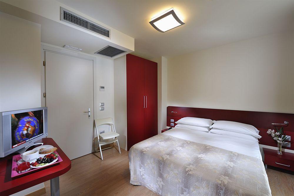 Hotel Pasha Lignano Sabbiadoro Eksteriør bilde