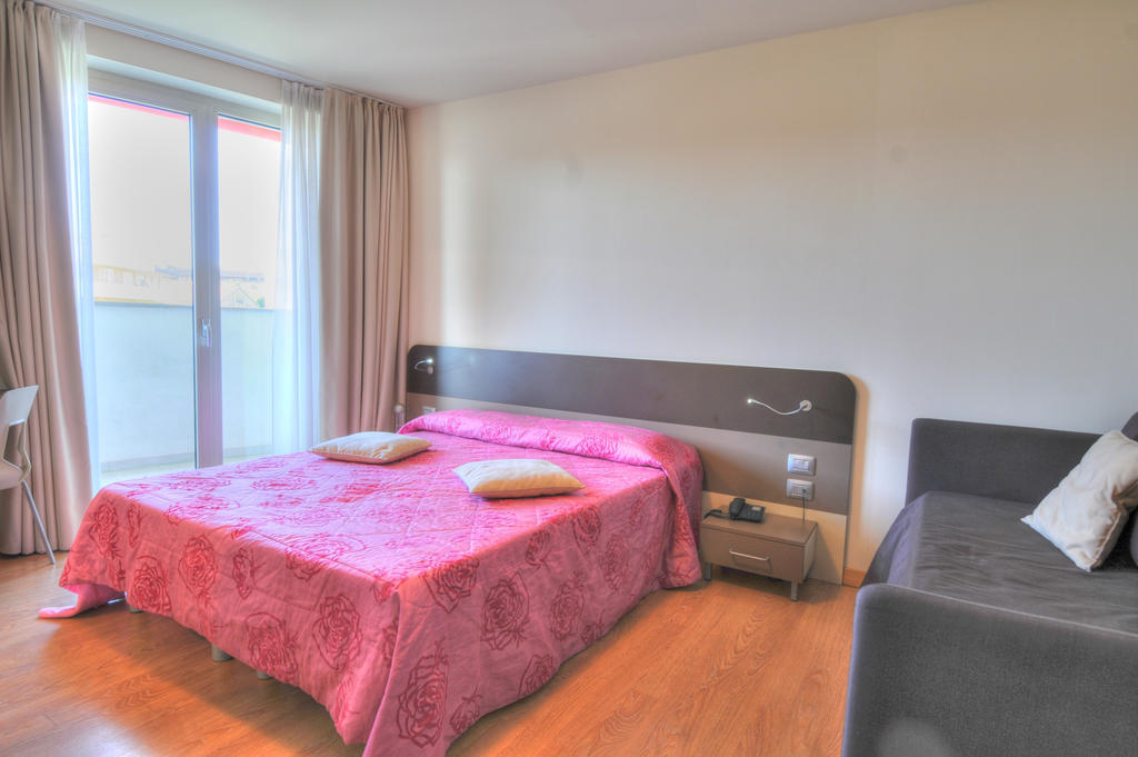 Hotel Pasha Lignano Sabbiadoro Eksteriør bilde